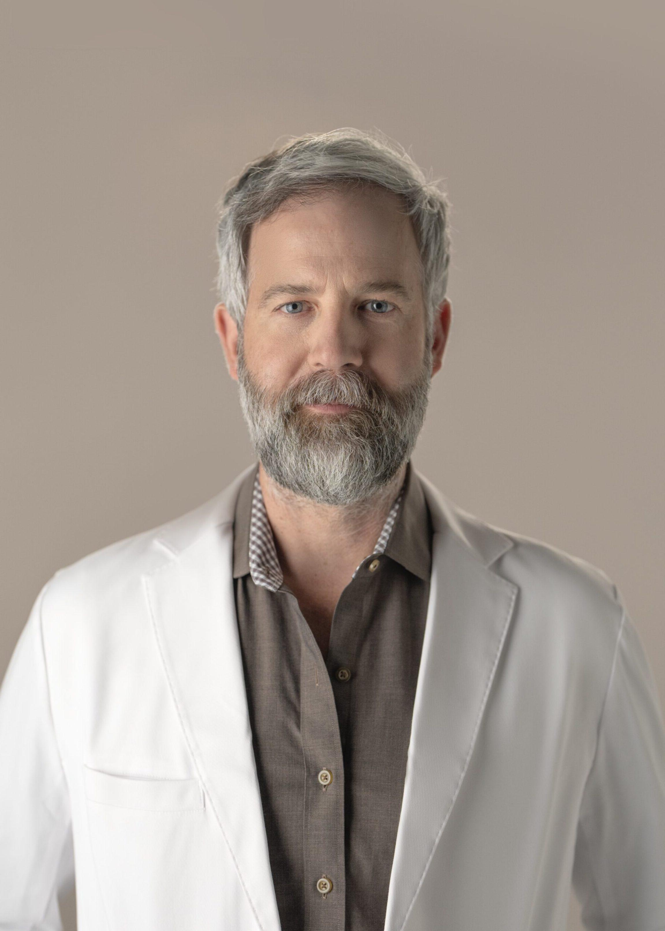 Dr. Jeffrey Donaldson, tummy tuck surgeon